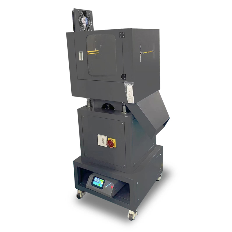 Ultrasonic vibrating nozzle separator